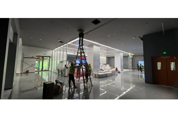 某醫(yī)療企業(yè)武漢公司展廳采用LONGCHUNG智慧導覽系統